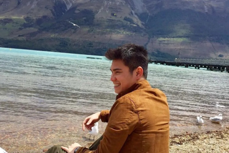 VIRAL! Intip Profil dan Biodata Vicky Kharisma Mantan Suami Acha Septriasa Pernah Jadi IT Engineer di Canva