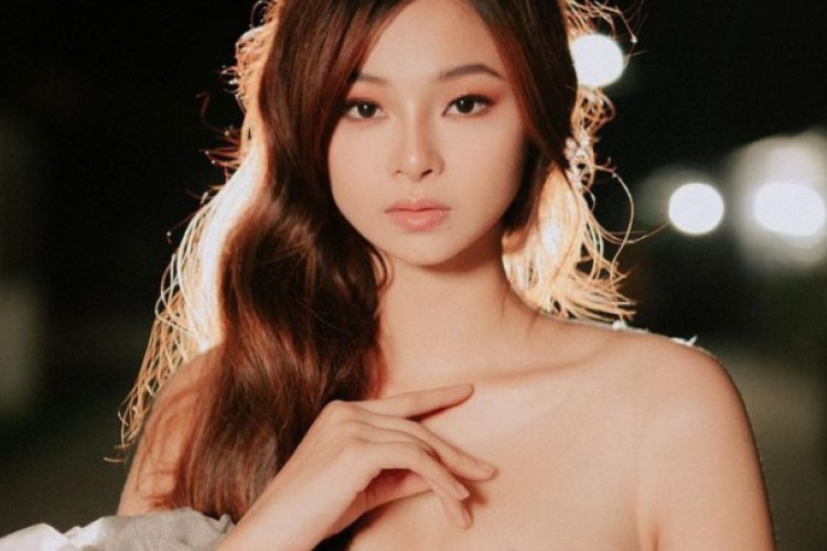 �Profil dan Biodata Angeli Khang Aktris Adegan Panas Terbaik Asal Thailand, Usianya Ternyata Masih Muda!