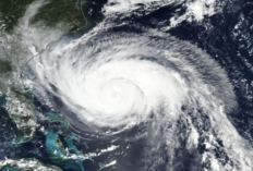 Mata Siklon Senyar : Dampak , Jalur Pergerakan, dan Peringatan Resmi BMKG yang Baru Diumumkan